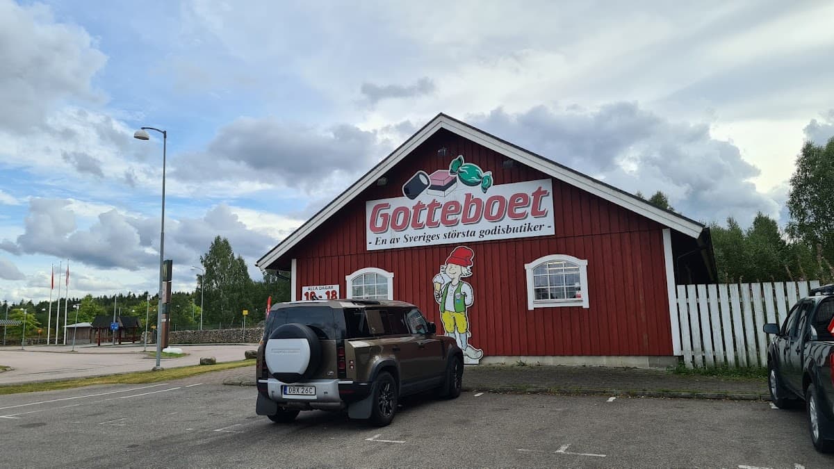 Rastplats Skåneporten vid E4, en välkomnande paus med toaletter och grönytor vid gränsen till Skåne.